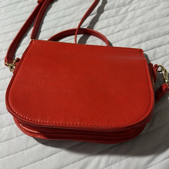 Valentino - Picture 2 of 2